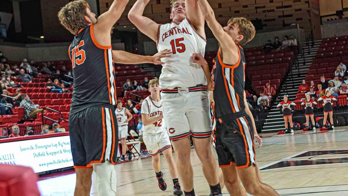 Freshman-led Warriors hold off Honaker for preseason win